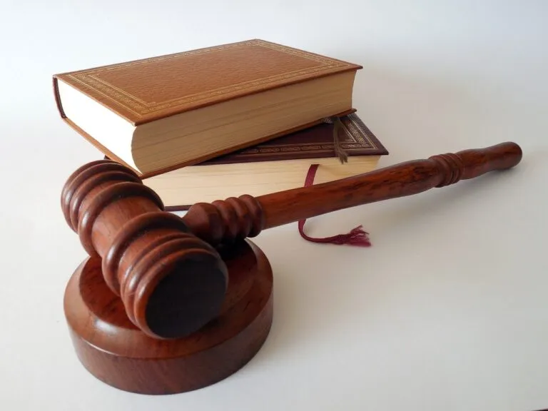 Successione e Debiti: Cosa Fare?